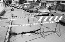 Sulla strada provinciale, a Leffe, si è aperta una voragine