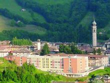 La casa di riposo nel panorama di Gandino